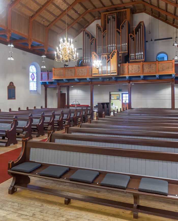 Sitteputer til kirkebenker